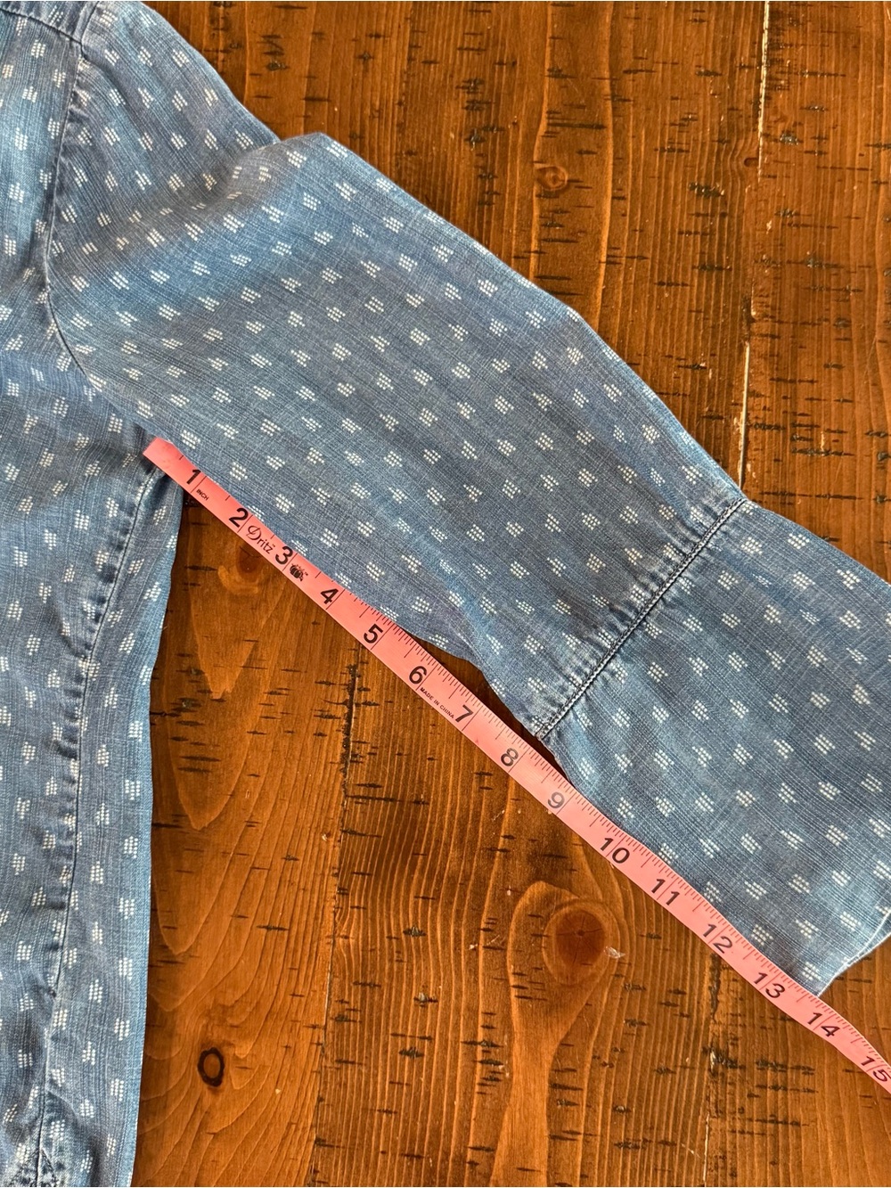 Cloth & Stone Denim Distressed Button Down with White Pattern Sz Medium EUC - Picture 7 of 9